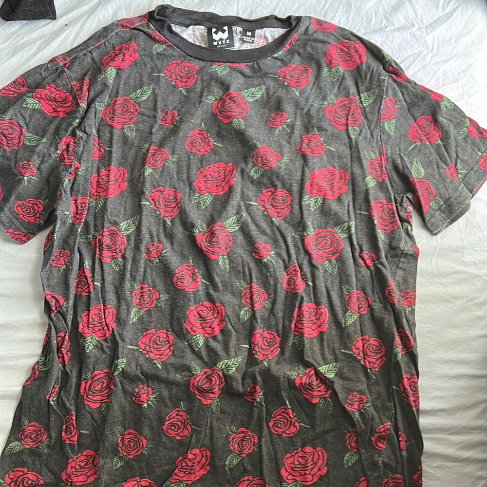 Rose tshirt